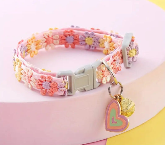 Daisy collar