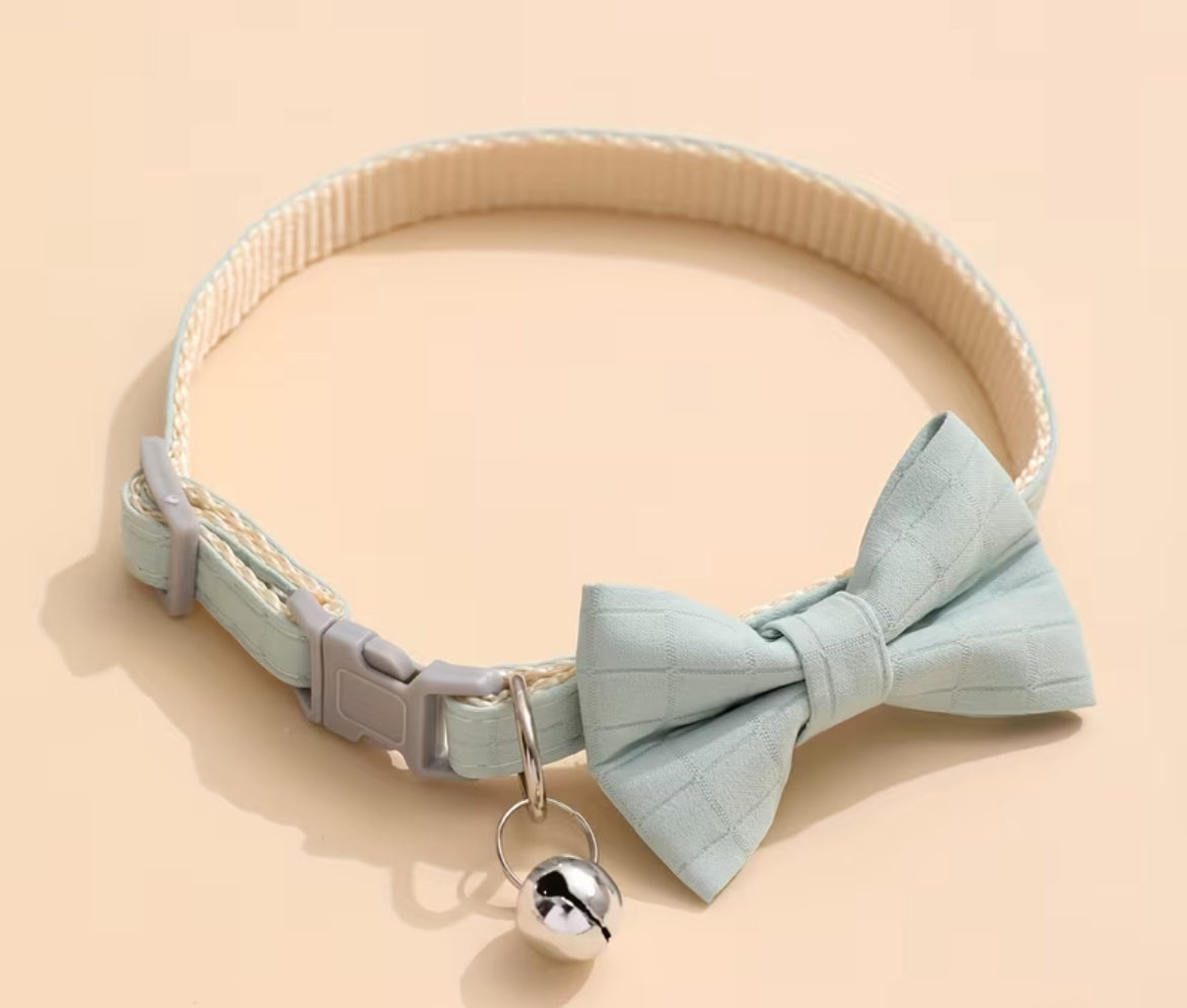 Themed collars