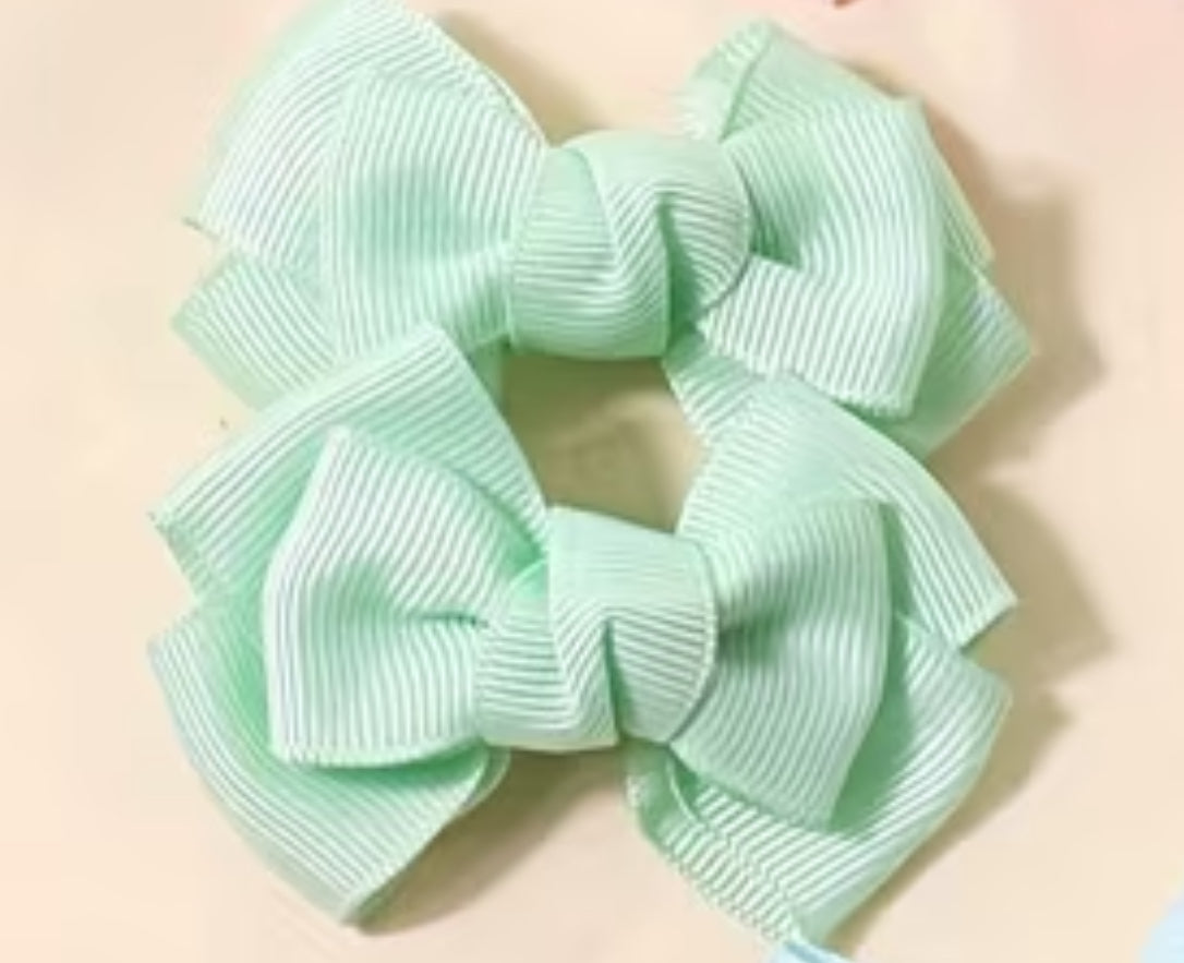 Hair clips