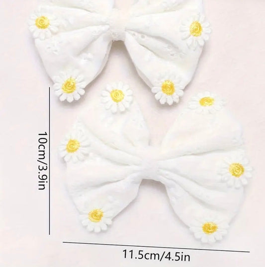 Daisy bows