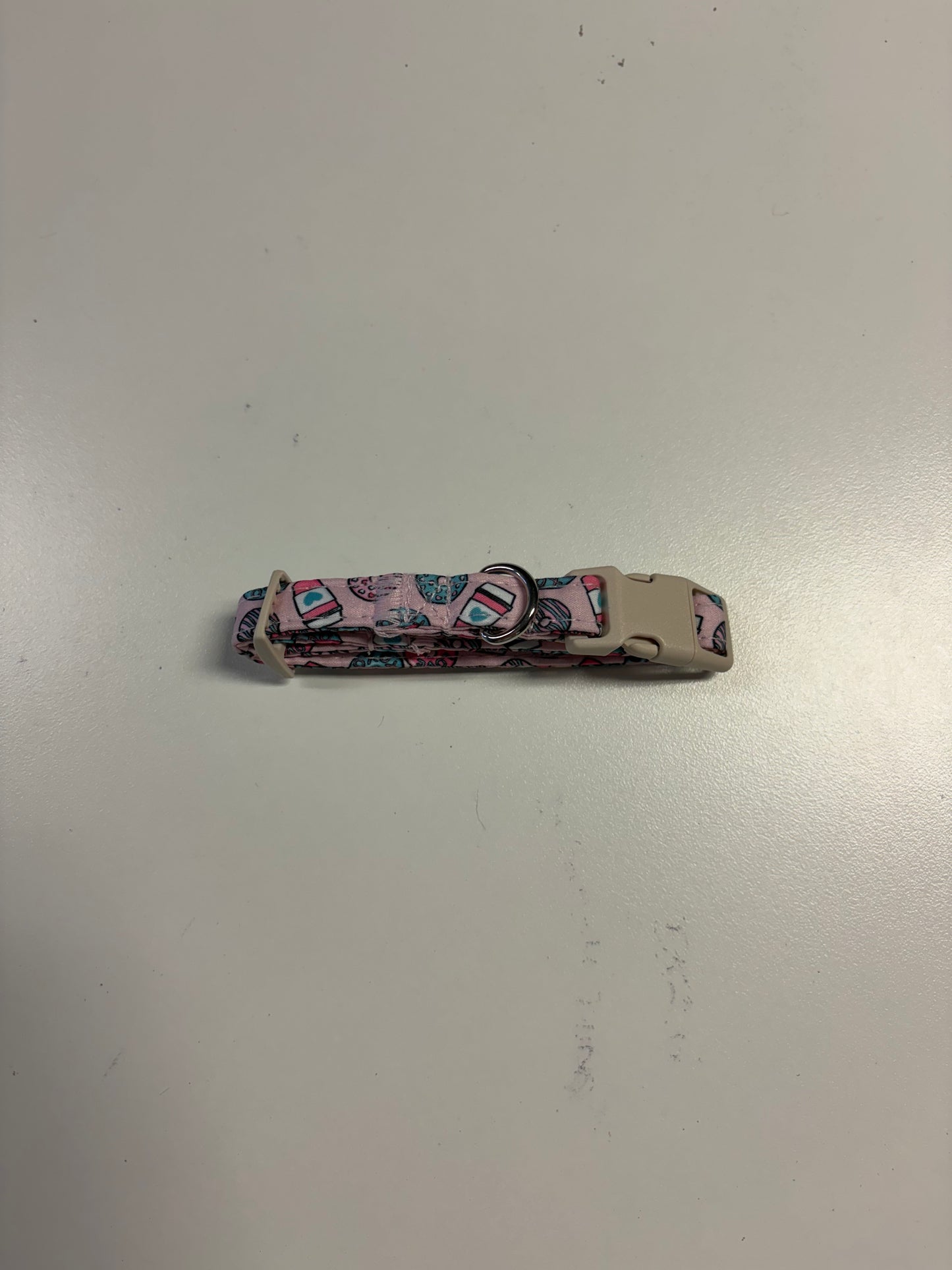 Themed collars